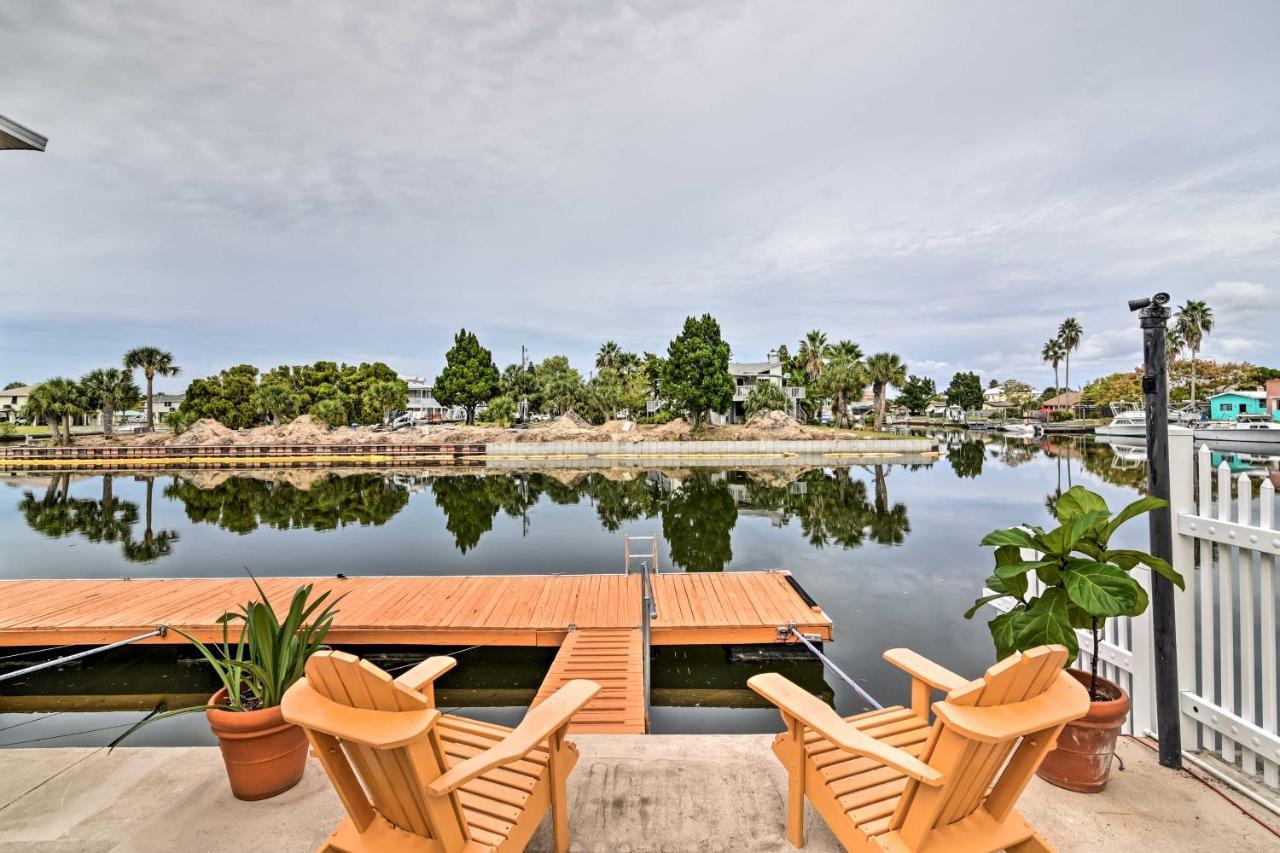 Waterfront Hernando Beach Home With 40-Foot Dock! Exterior photo