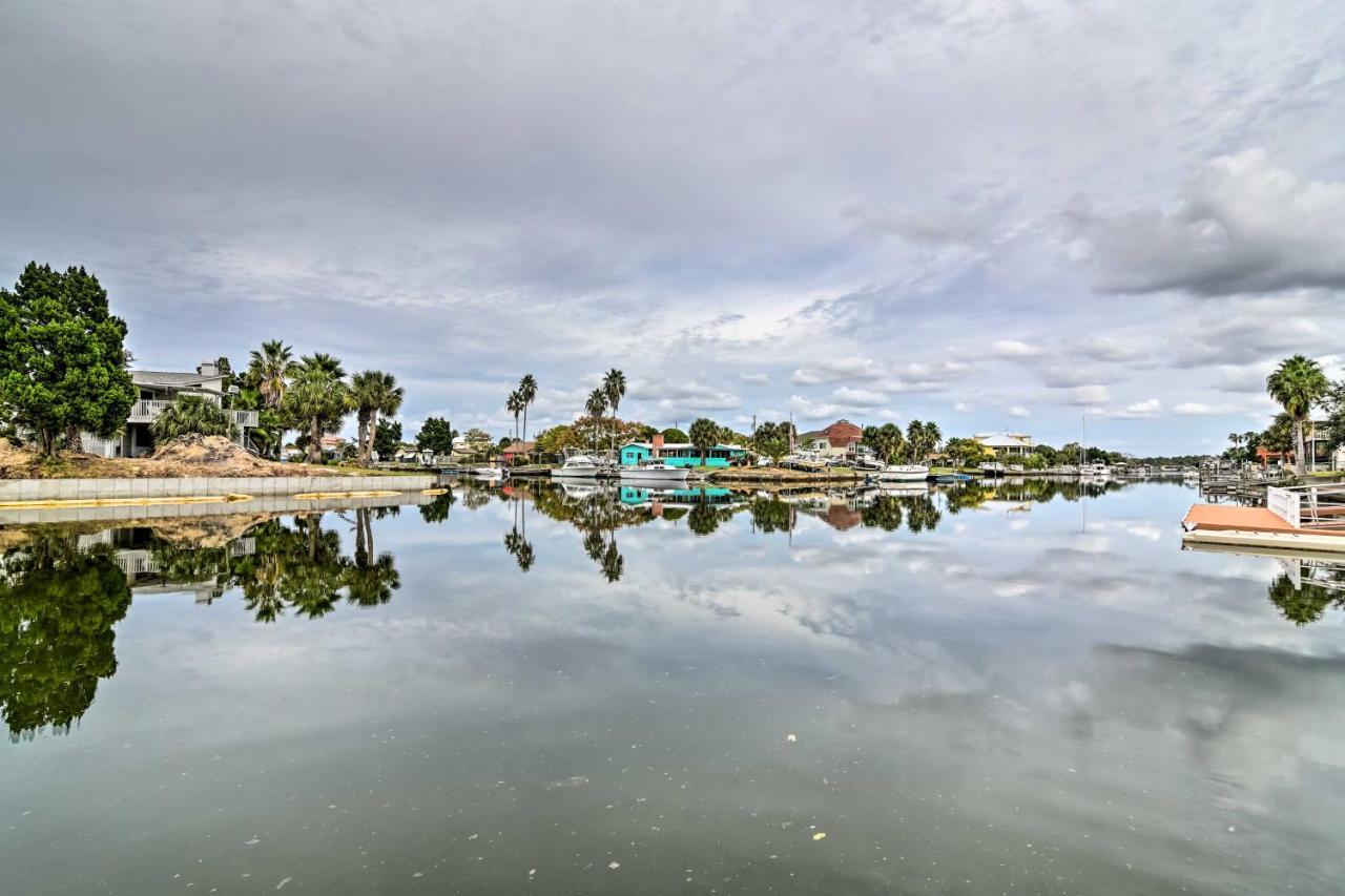 Waterfront Hernando Beach Home With 40-Foot Dock! Exterior photo